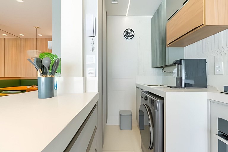Vista Mar Lateral c/Piscinas em Balneário Piçarras