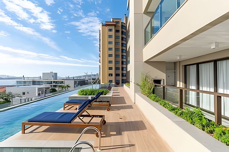 Home Club c/ Piscina e Vista Mar I Lazer completo