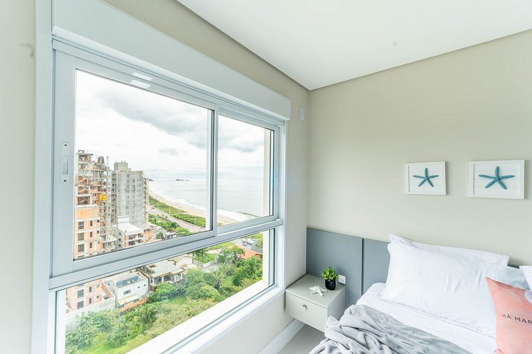 Apto com Sacada Gourmet e Vista Mar