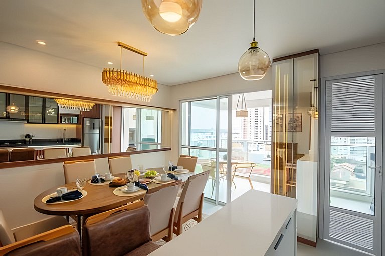 Home Club Frente-Mar com Piscinas e Lazer