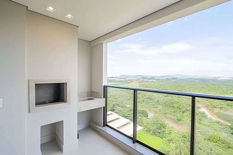 Home Club Frente Mar | Conforto e Lazer Completo