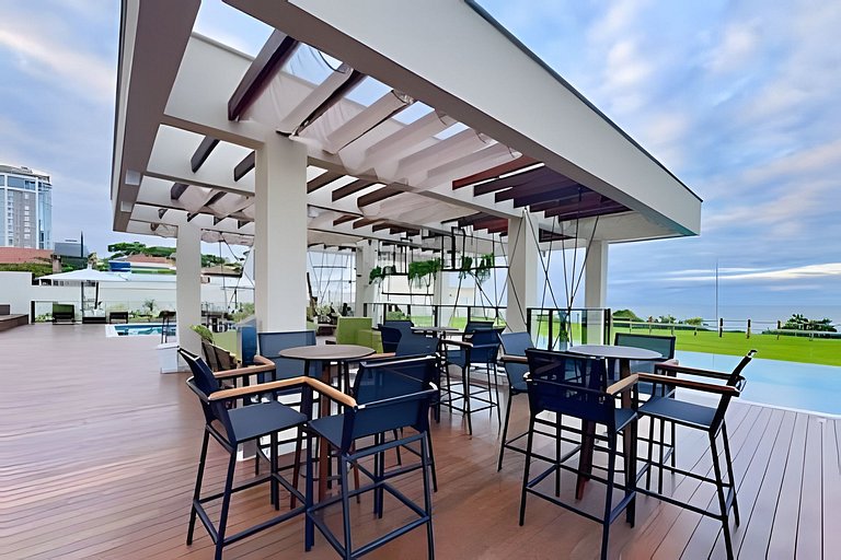 Home Club Frente Mar | Conforto e Lazer Completo