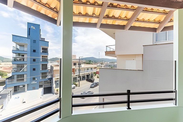 Sobrado no Morro do Grant | A 300m da Praia